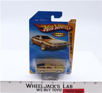 Hot Wheels 81 DeLorean GOLD 2010 New Models DMC-12 Mattel 15/44