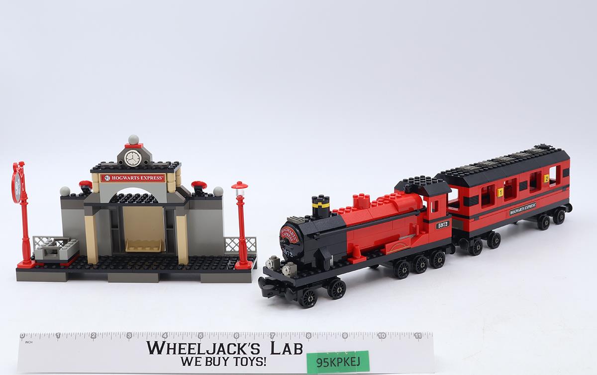 #4708 Hogwarts Express 100% Complete W/ Manual Harry Potter 2001 Lego
