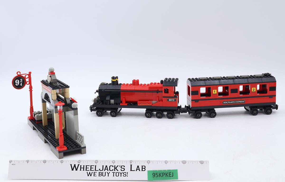 #4708 Hogwarts Express 100% Complete W/ Manual Harry Potter 2001 Lego