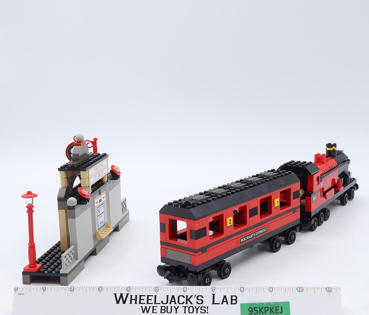 #4708 Hogwarts Express 100% Complete W/ Manual Harry Potter 2001 Lego