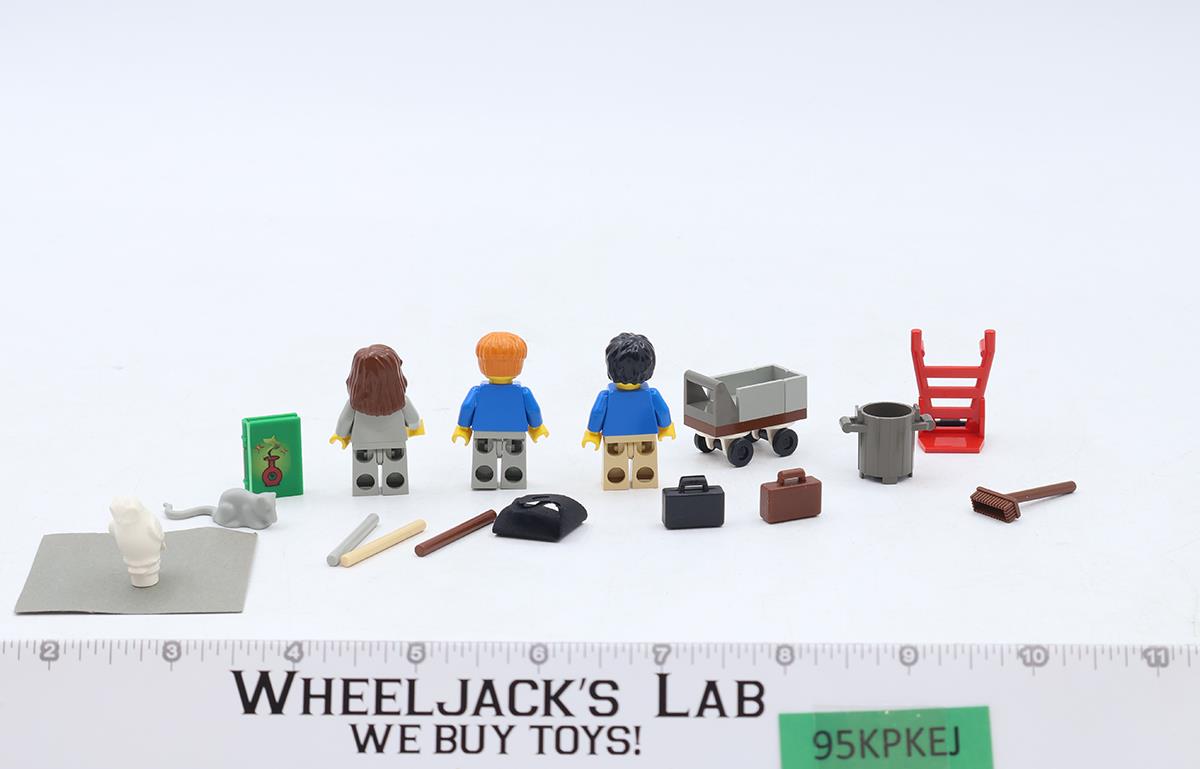 #4708 Hogwarts Express 100% Complete W/ Manual Harry Potter 2001 Lego