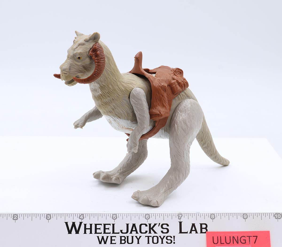 Tauntaun CLOSED BELLY W/SADDLE 1979 ESB Star Wars Vintage Action Figure