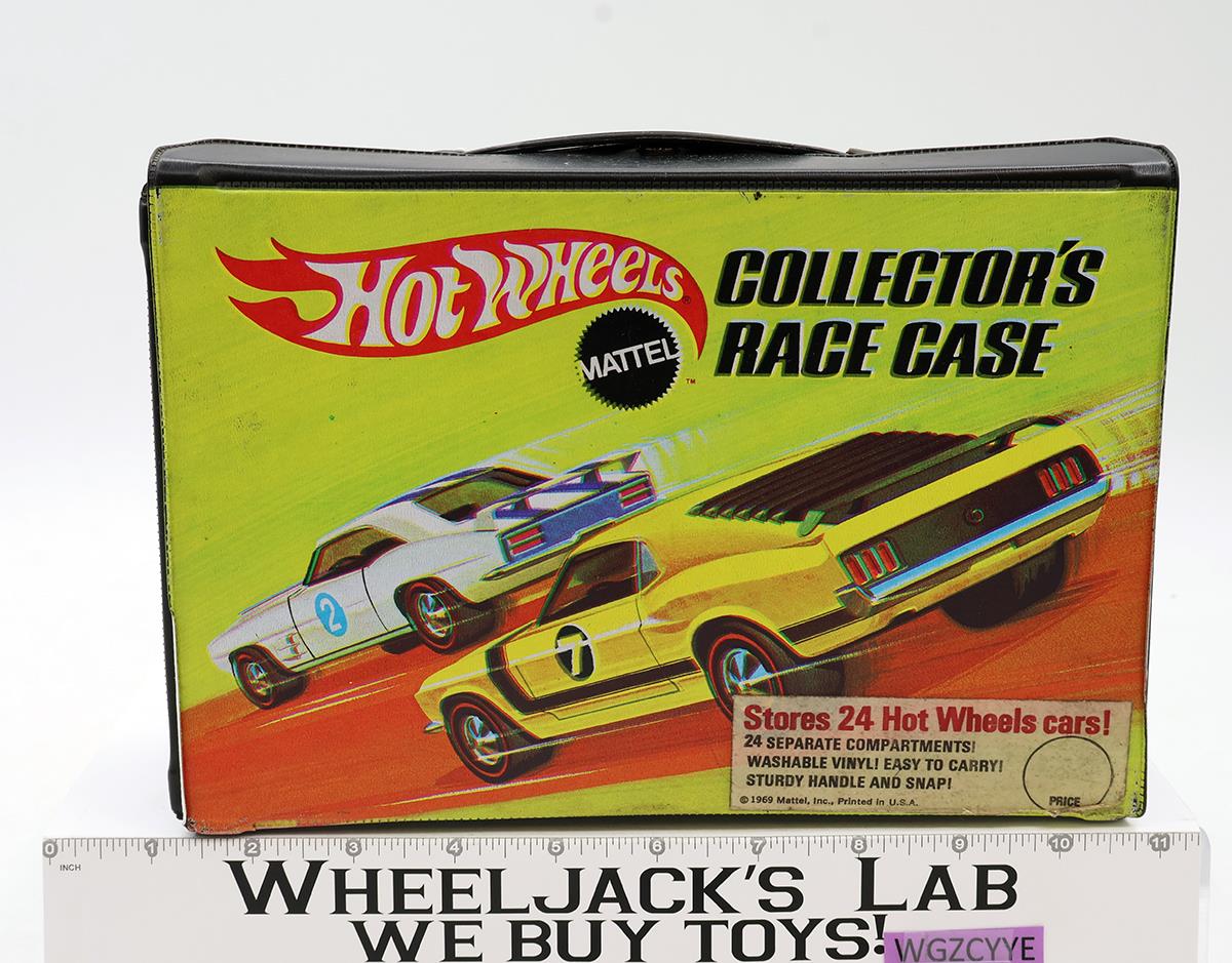 24 Car Collector's Race Case Storage w/ 2 Trays Black Hot Wheels 1969 Mattel