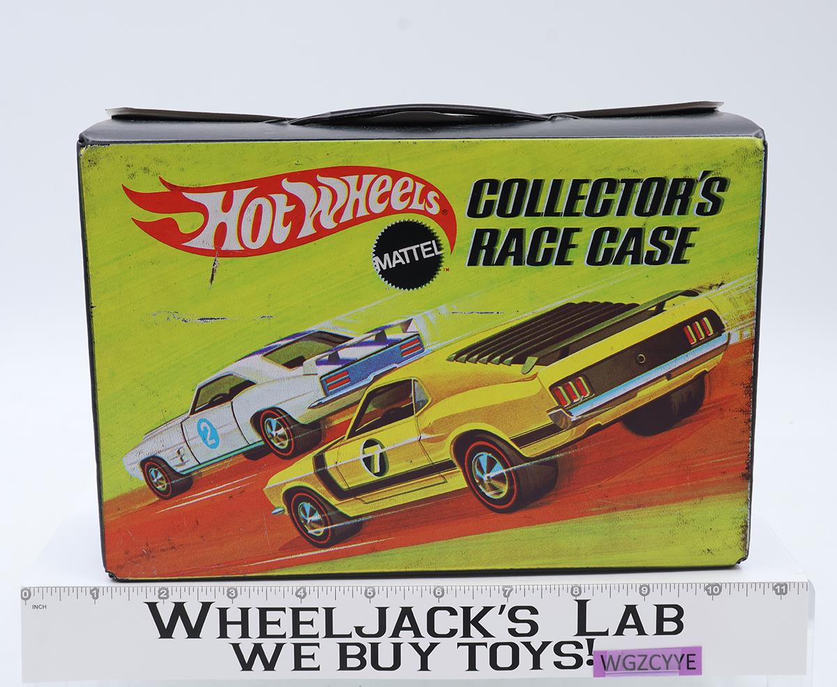 24 Car Collector's Race Case Storage w/ 2 Trays Black Hot Wheels 1969 Mattel