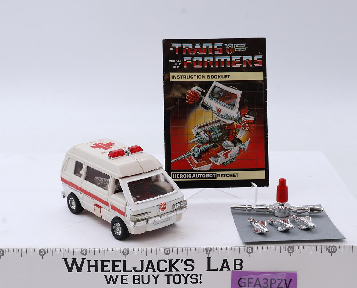 Ratchet 100% Complete 1984 Vintage Hasbro G1 Transformers Action Figure