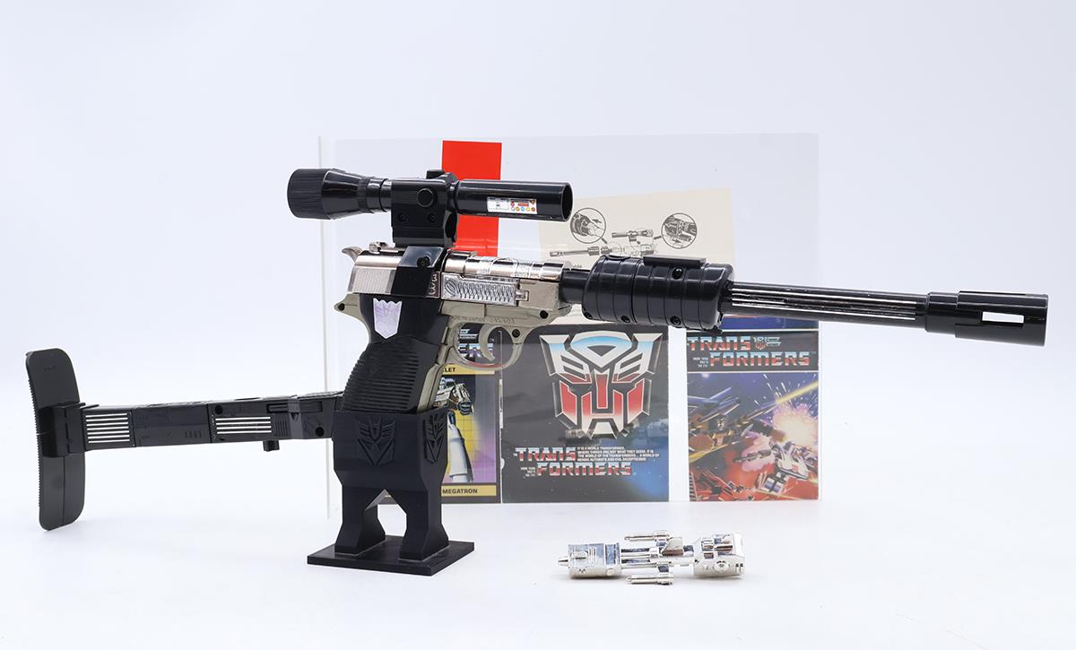 Megatron 100% Complete W/BOX & INSERT G1 Transformers Hasbro 1984 Figure