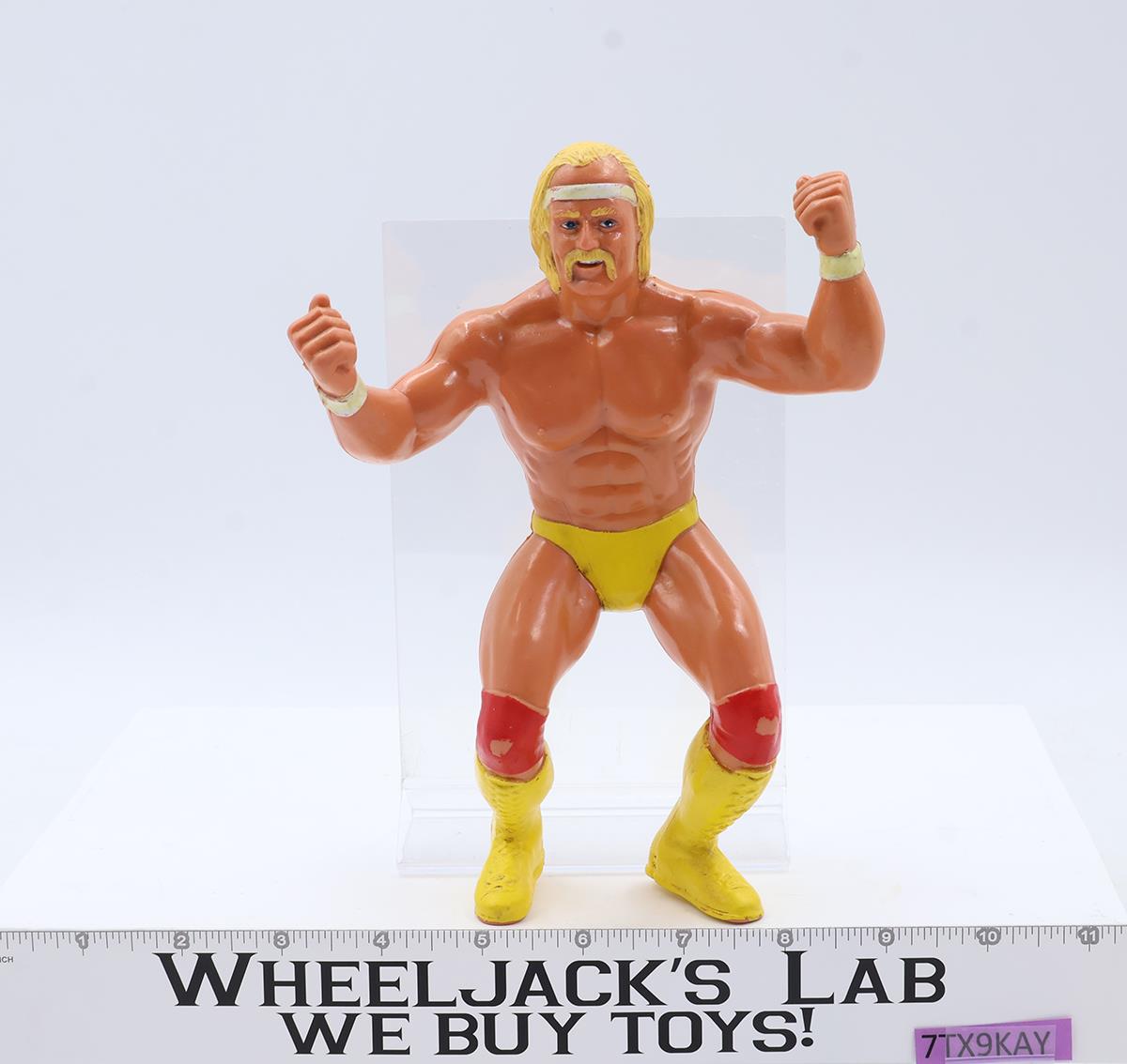Hulk Hogan WWF 8" Wrestling Superstars 1984 LJN Titan Sports Vintage Figure