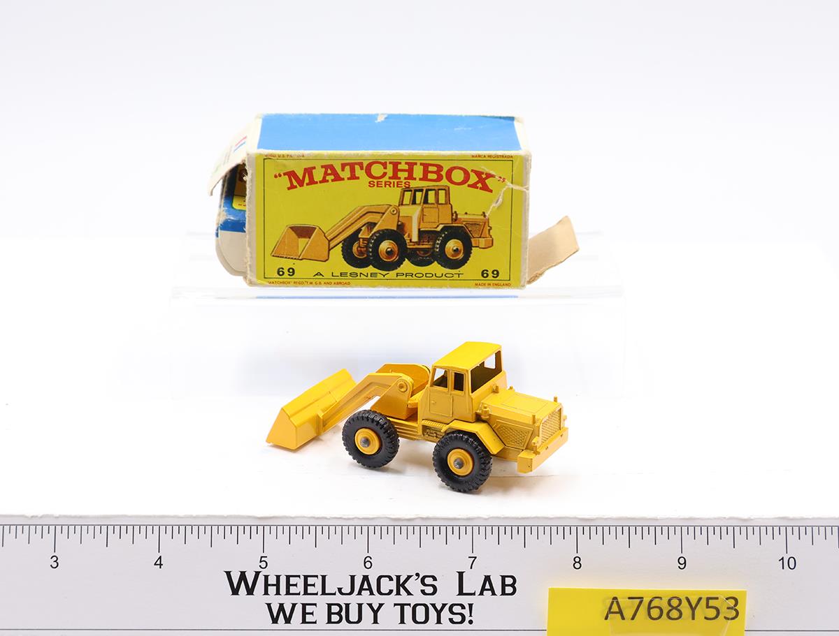 Hatra Tractor Shovel No. 69 Lesney Matchbox Series 1960's Made In England IN BOX