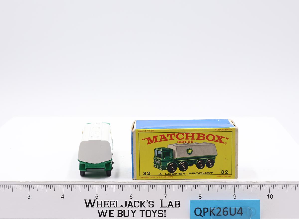 Leyland Petrol Tanker No. 32 Lesney Matchbox Series 1960's Made In England