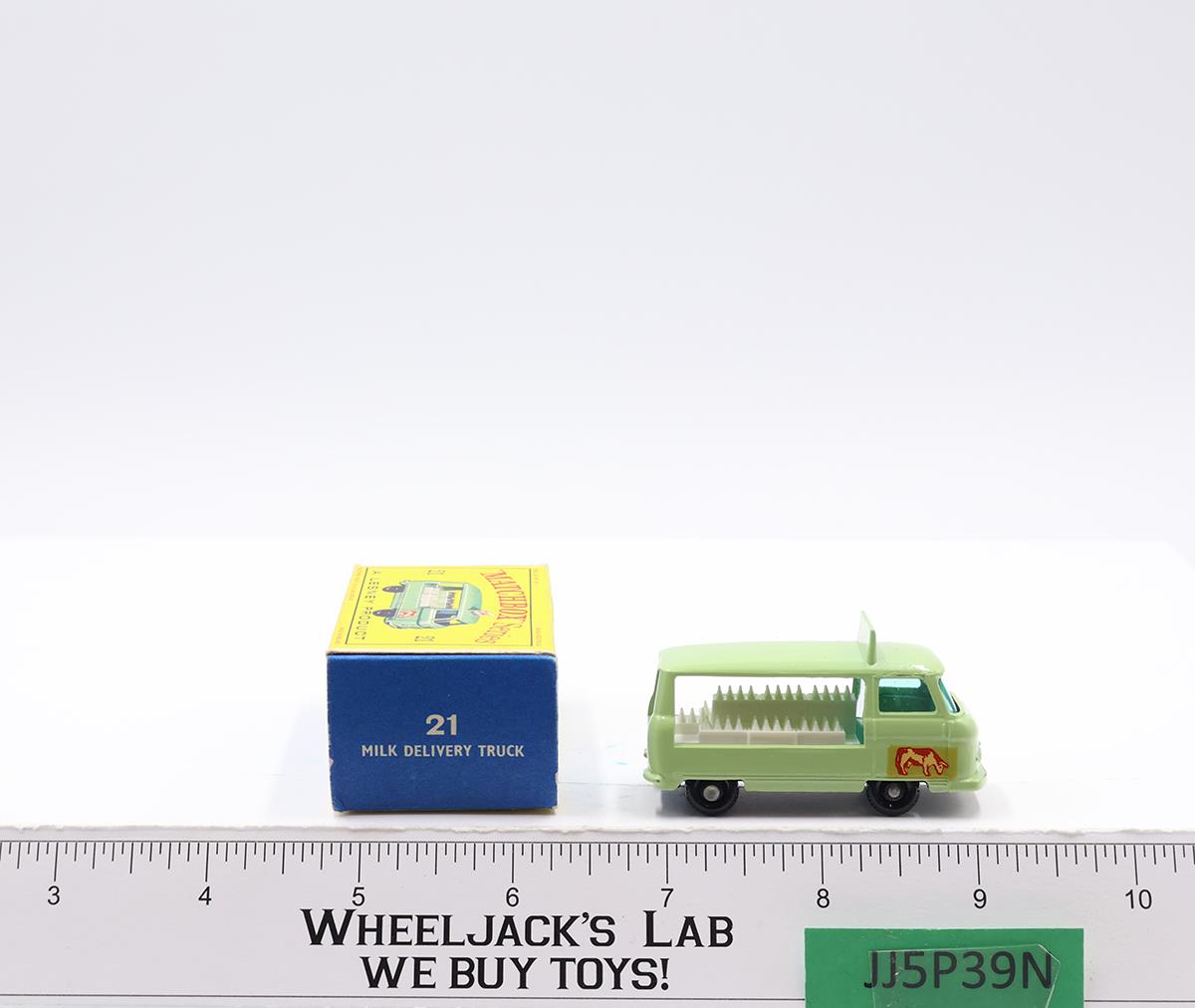 Milk Delivery Truck No. 21 Lesney Matchbox Series 1960's Made In England