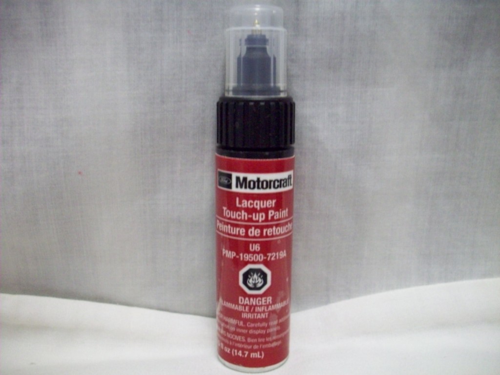 1996 Ford mustang touch up paint #3