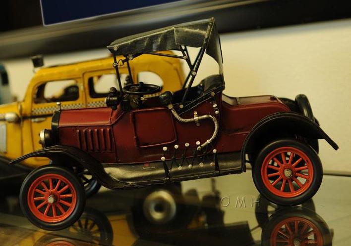 Red 1920s Ford Model T Tin Lizzie Metal Car Model 11.5" Classic