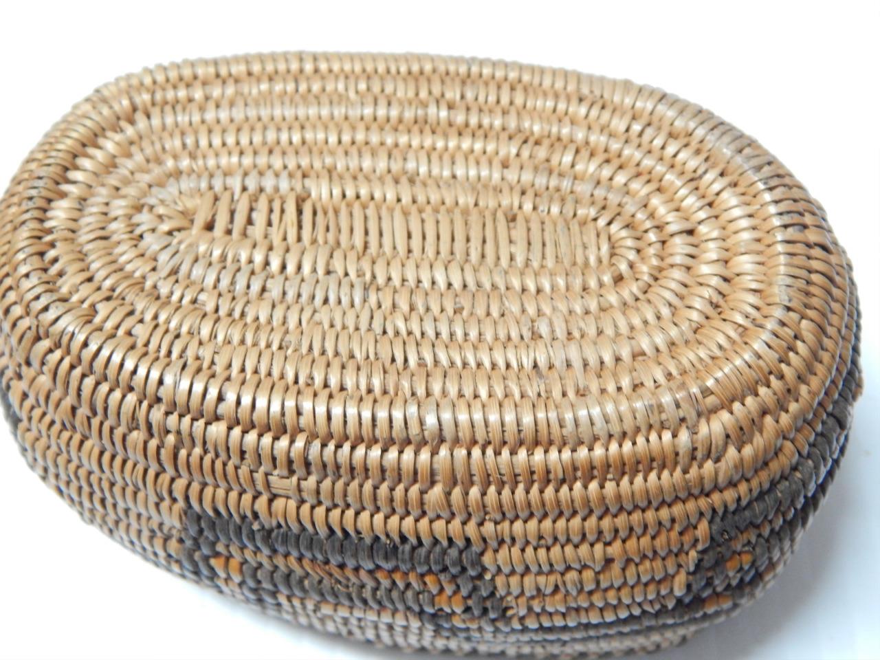 ANTIQUE CHEMEHUEVI COLORADO RIVER CALIF INDIAN COILED GIFT BASKET - PRISTINE !