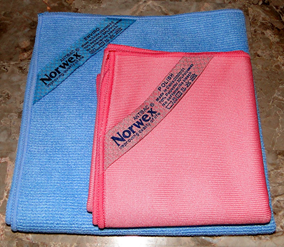Pink NEW Norwex Window/polishing Cloth Norwex, Norwex microfiber, Microfiber