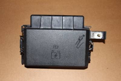 2006 Dodge Magnum Charger, Chrysler 300C TIPM Fuse Box ... 2006 dodge charger fuse box 