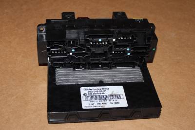 01-07 Mercedes W203 C230 C320 FRONT SAM MODULE FUSE BOX ... mercedes c230 fuse box 