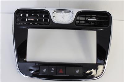 2011 2013 Chrysler 200 Dash Radio Bezel Trim Clock W