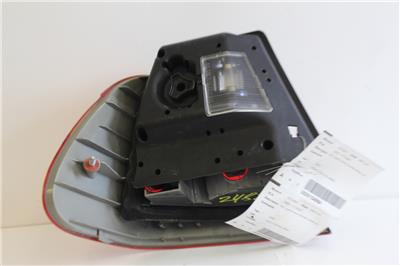 2002 2005 Bmw 325i Passenger Side Rear Tail Light Ebay