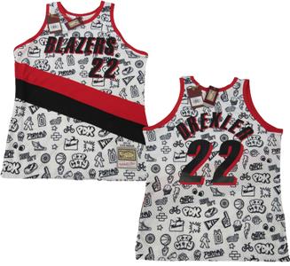 Clyde Drexler #22 Trail Blazers Mens Mitchell & Ness Swingman