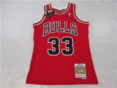 97-98 Scottie Pippen #33 Chicago Bulls Mens Mitchell & Ness