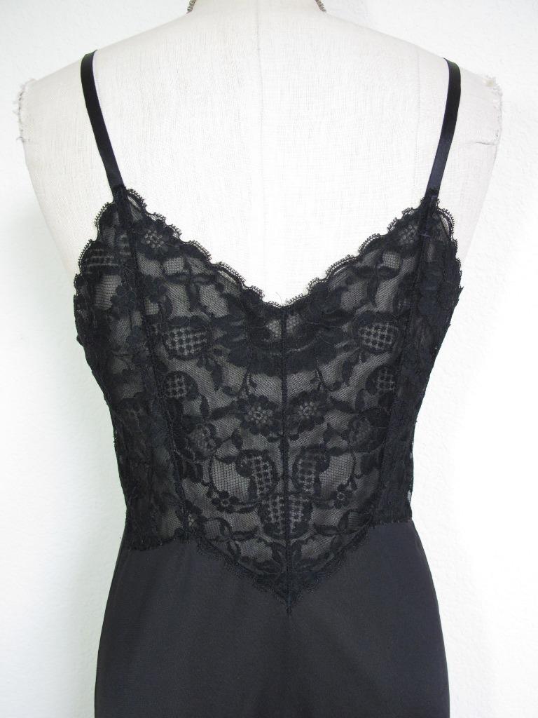 Vintage Vanity Fair Lacy Black Nylon Full Slip 32 XS Lace and Chiffon ...