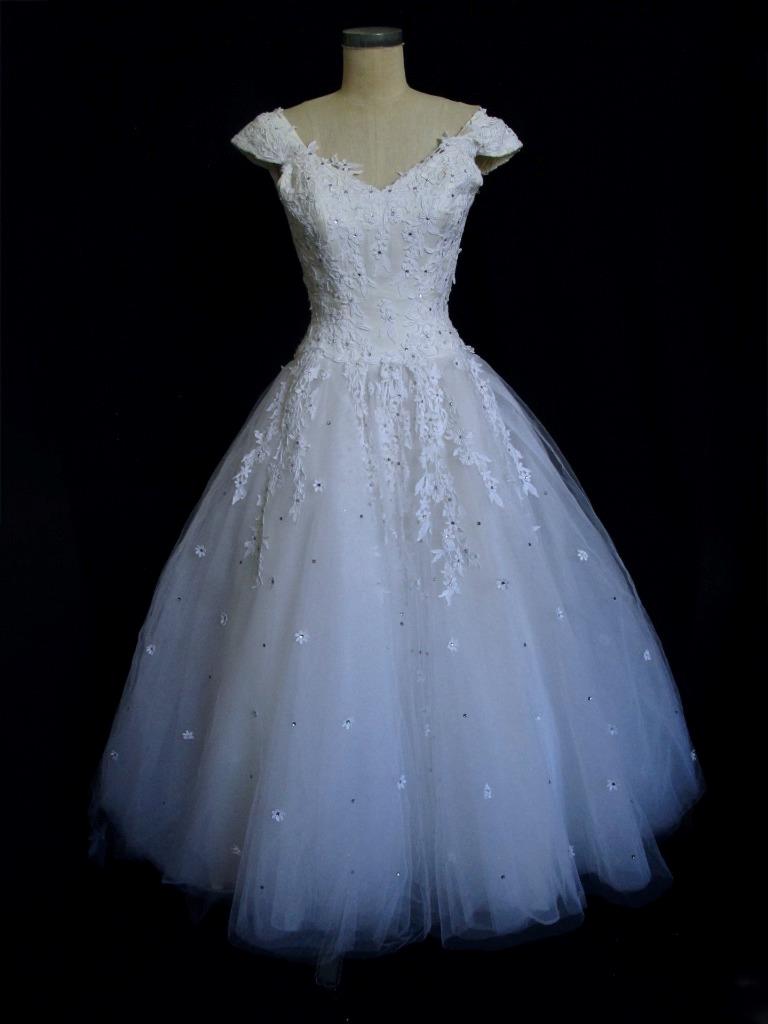 Vintage Snowball Tulle Princess Wedding Dress XXS 0 The Diamond Collection White
