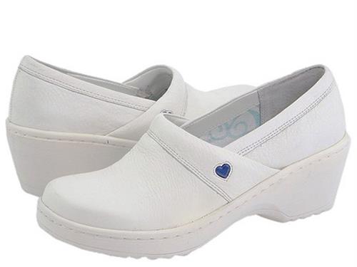 Nurse Mates 'Callie' Women's Tumbled White Leather Slip On Shoes