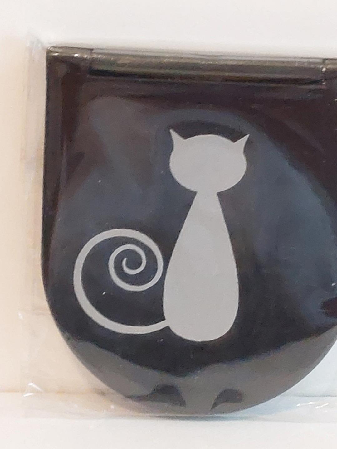 Cute Cat design folding Compact Mirror, NEW - 8 options available - Picture 14 of 15