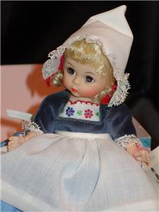ペグドール ハンドメイド ㉖ アンティーク風 ヴィンデージボタン アーミッシュ Vintage 1980 Madame Alexander Netherlands #591 Girl Doll w/Wooden