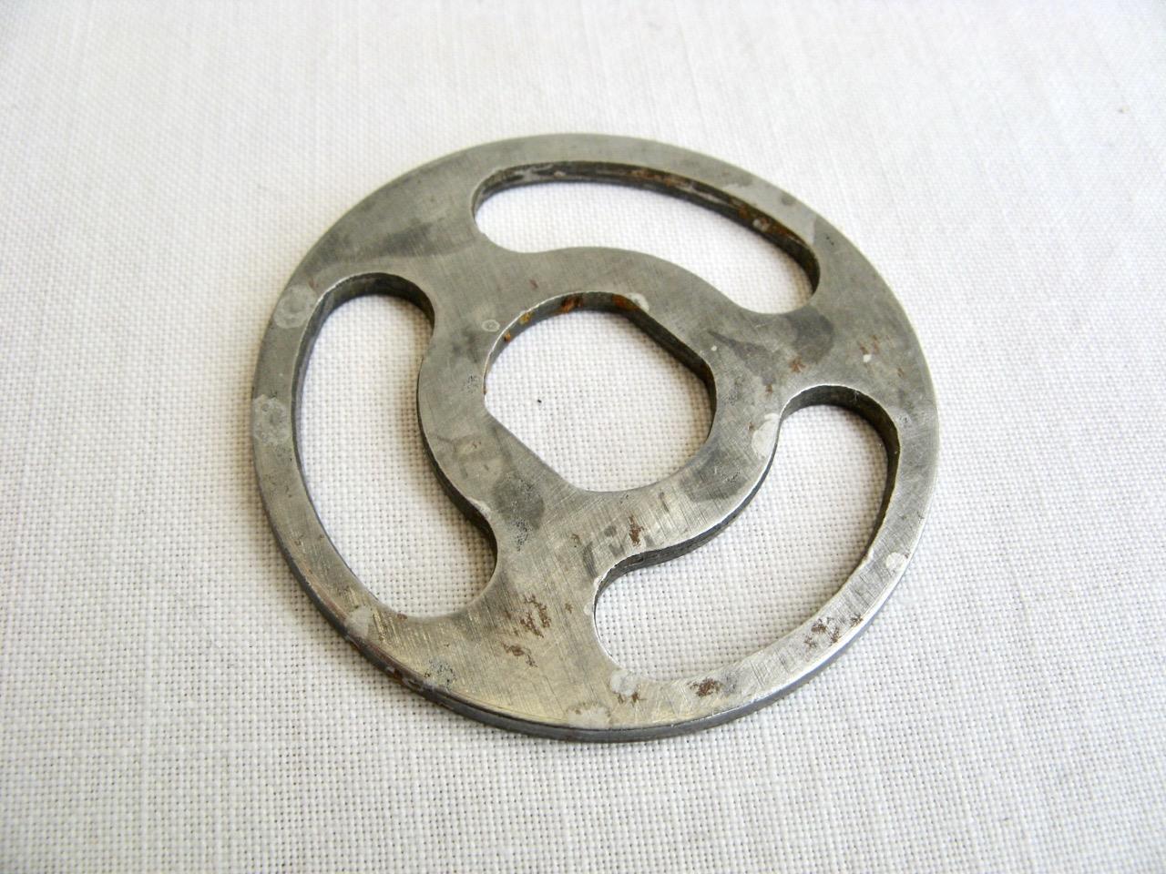 Spong mincer part Cutter disc screen plate, screw or wing nut *5 - Picture 9 of 9