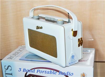 Roberts Revival R250 AM/FM/LW Analog Radio | radiojayallen