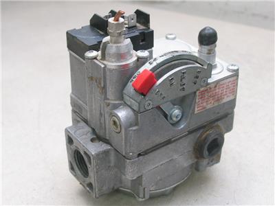 Robertshaw 7200ERCS-2 HVAC Furnace Gas Valve 7D0-C4F-005 | eBay