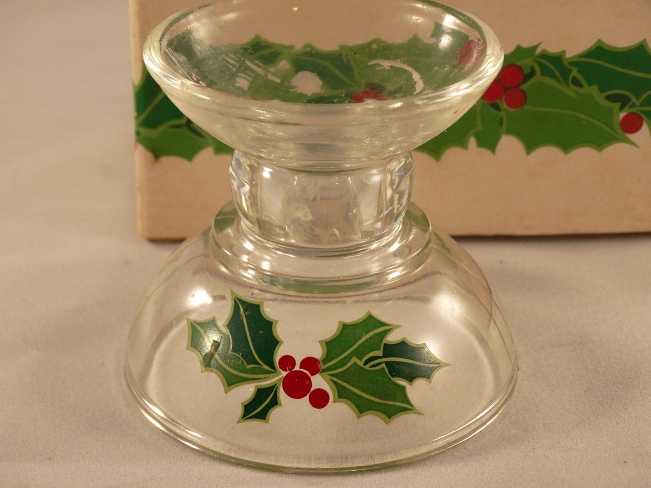 Avon Christmas Holiday Hostess Collection Collection Vintage Candlesticks 1981 detailed image 2