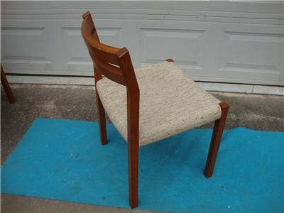 Niels Moller J.L Moller Set Of 6 Teak Model 401 Tweed Dining