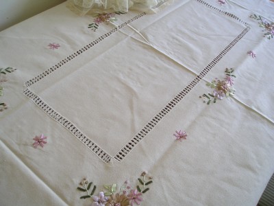 Silk Ribbon Embroidery Drawn Work Table Cloth 54 Quot X72 Quot Ebay