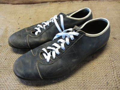 Vintage Leather Football Cleats \u003e Old