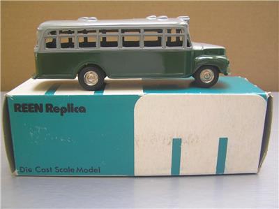 Reen Replica 641 - 1952 Nissan 390 Bus made in Japan Mint In