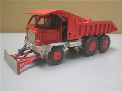 Dinky Supertoys 959 Foden Dump Truck with Bulldozer Blade red with