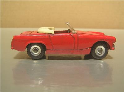 A boxed Dinky Toys No.112 Austin Healey Sprite, M, box Ex plus with packing