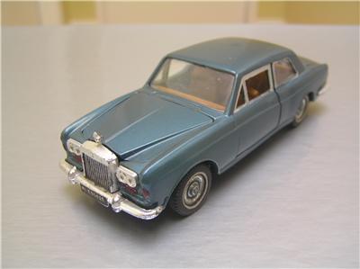 Mebetoys A26 Rolls Royce Silver Shadow 1/43 scale made in