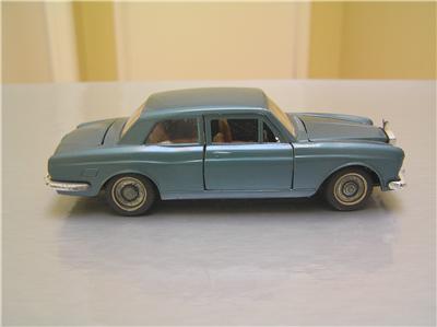 Mebetoys A26 Rolls Royce Silver Shadow 1/43 scale made in