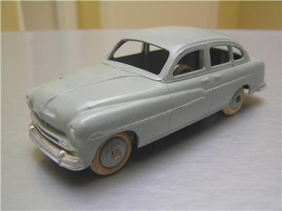 French dinky ford vedette #7