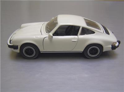 NZG Modelle #261 Porsche Carrera 3.2 made in West Germany 1