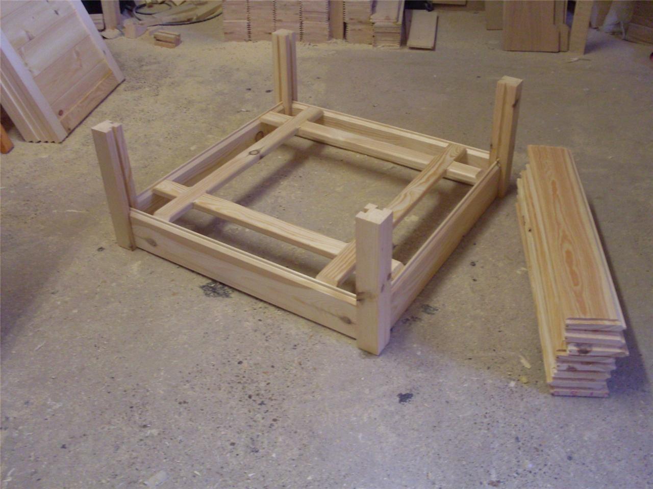 WOODEN DOG PUPPY WHELPING BOX BED VERY HIGH QUALITY 3 SIZES eBay