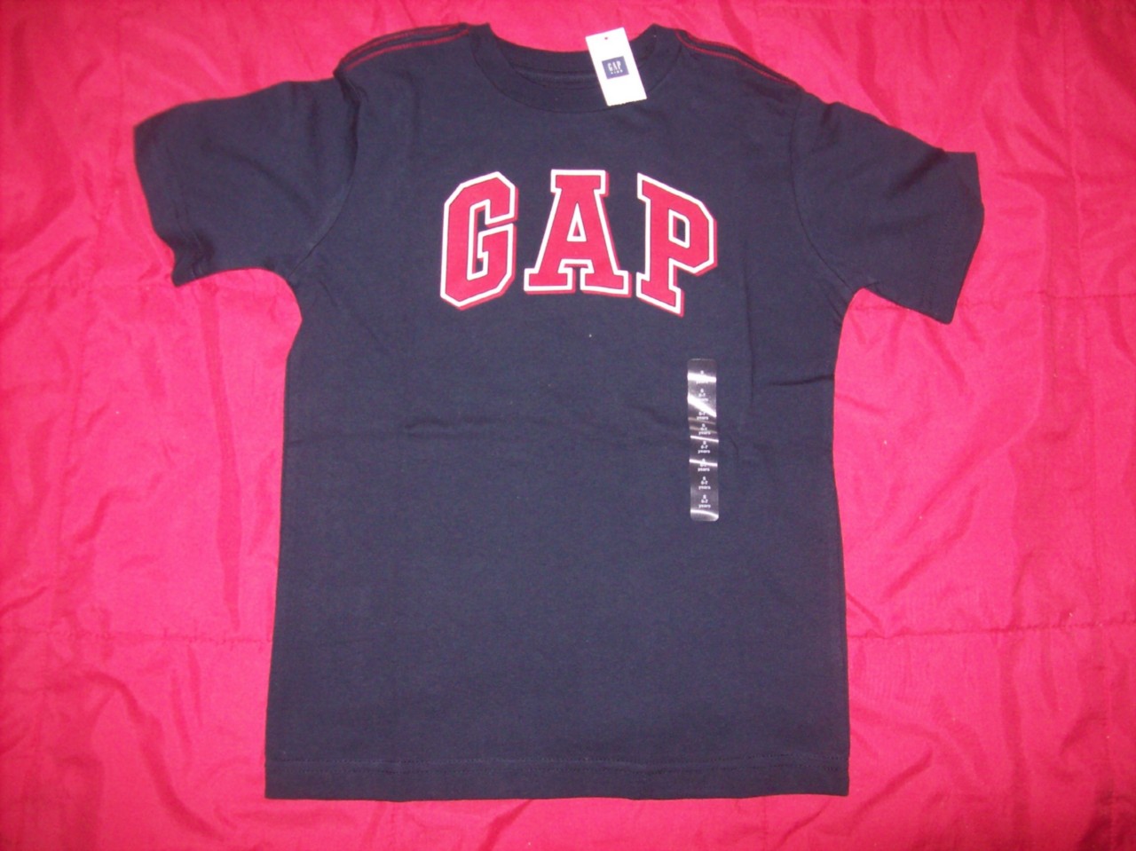 Boys Gap logo T-shirt Aged 6-7 Various colours bnwt