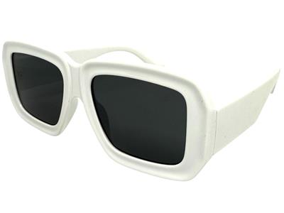Exaggerated 70s Retro Square Sunglasses - Thick Black Frame  display picture 3