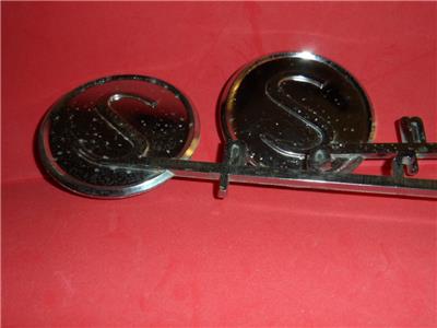 Lot Of 2 1950 S Buick Special Quarter Panel Script Emblem