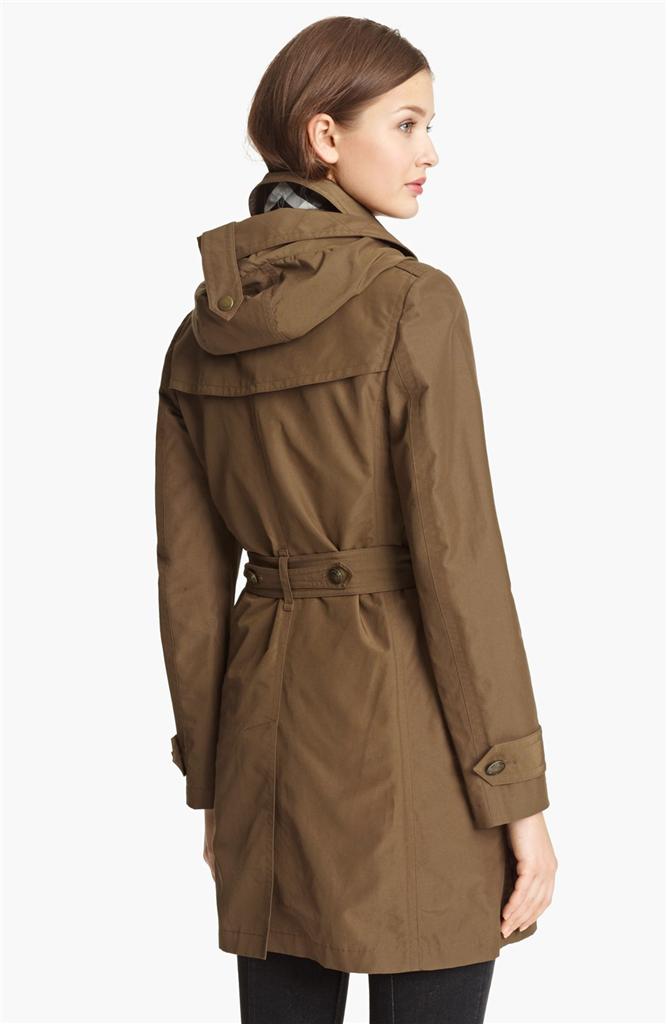 有关以下物品的详细资料: burberry brit balmoral trench coat sz 4