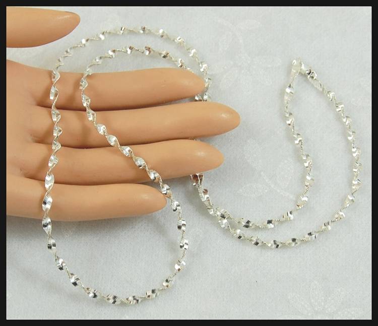 Dainty Vintage 30" Sterling Silver Twist Necklace Signed IBB In Clover