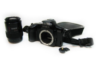 Minolta Maxxum 5000i Avec Objectif 28-70mm – Pour Pièces / Non Fonctionnel